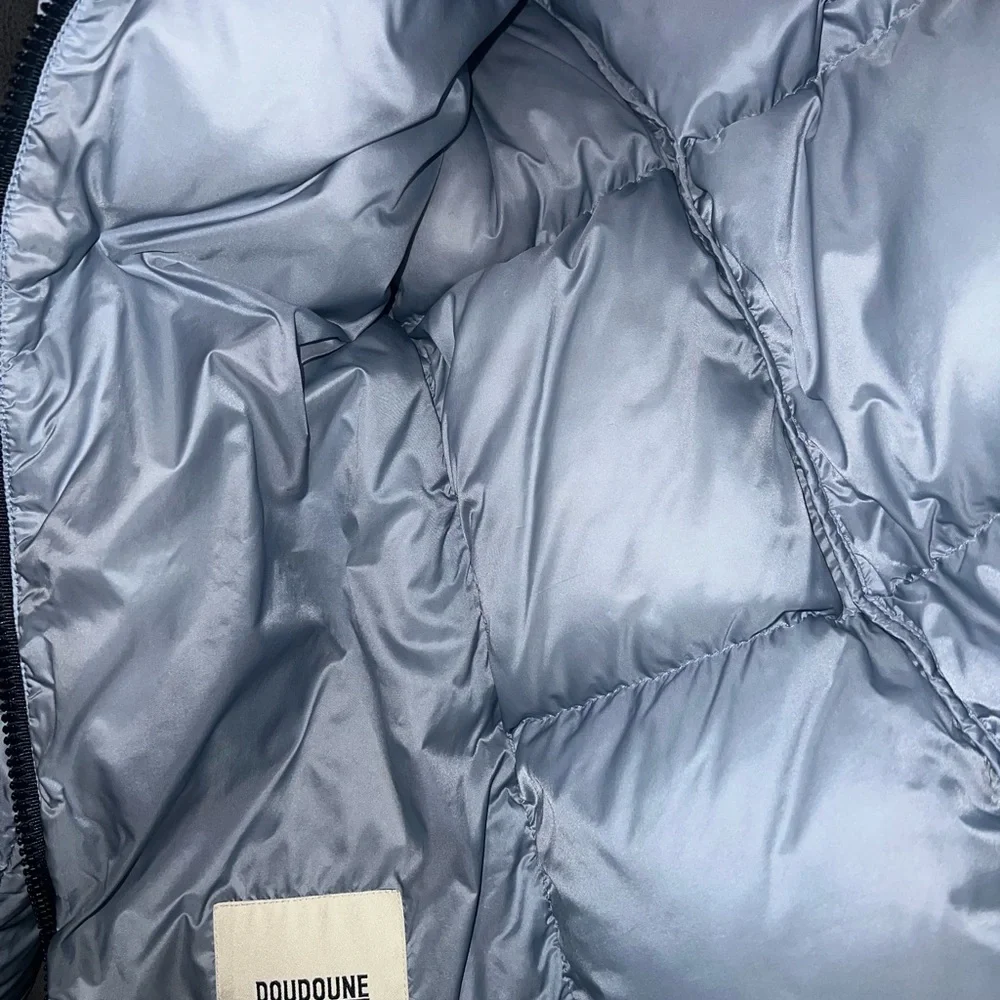 Women’s Moncler coat - Picture 6 of 7